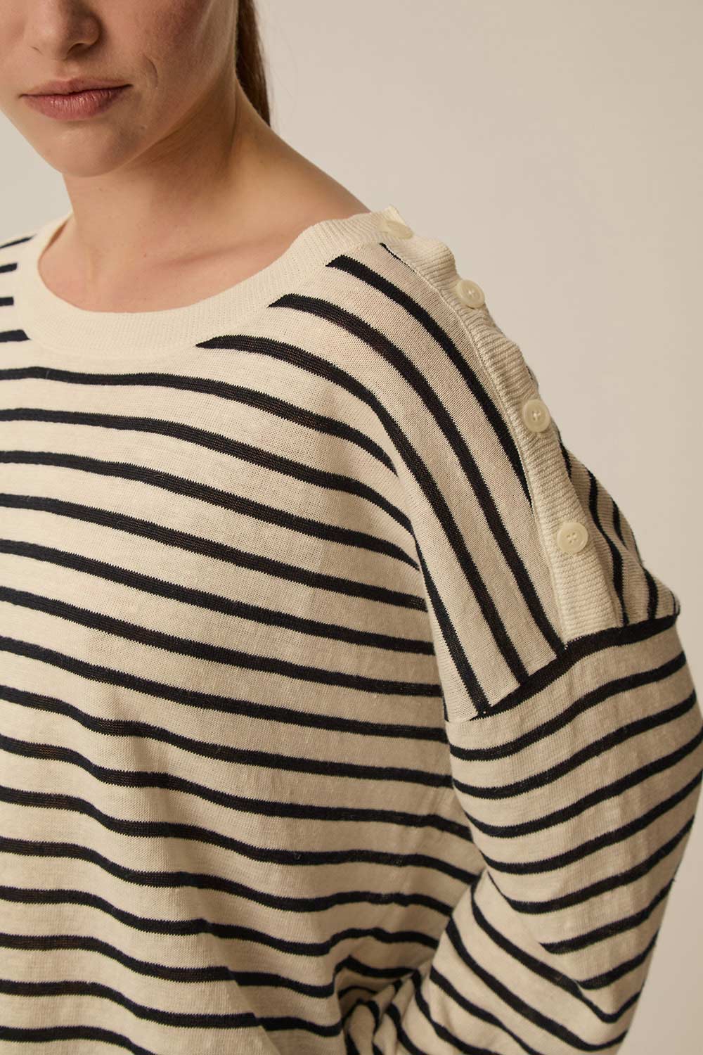Pull Brady Creme/Marine