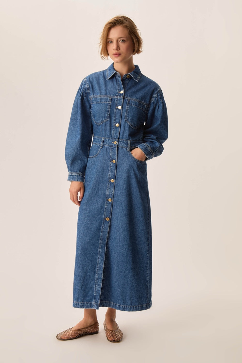 Robe Loreen Stone