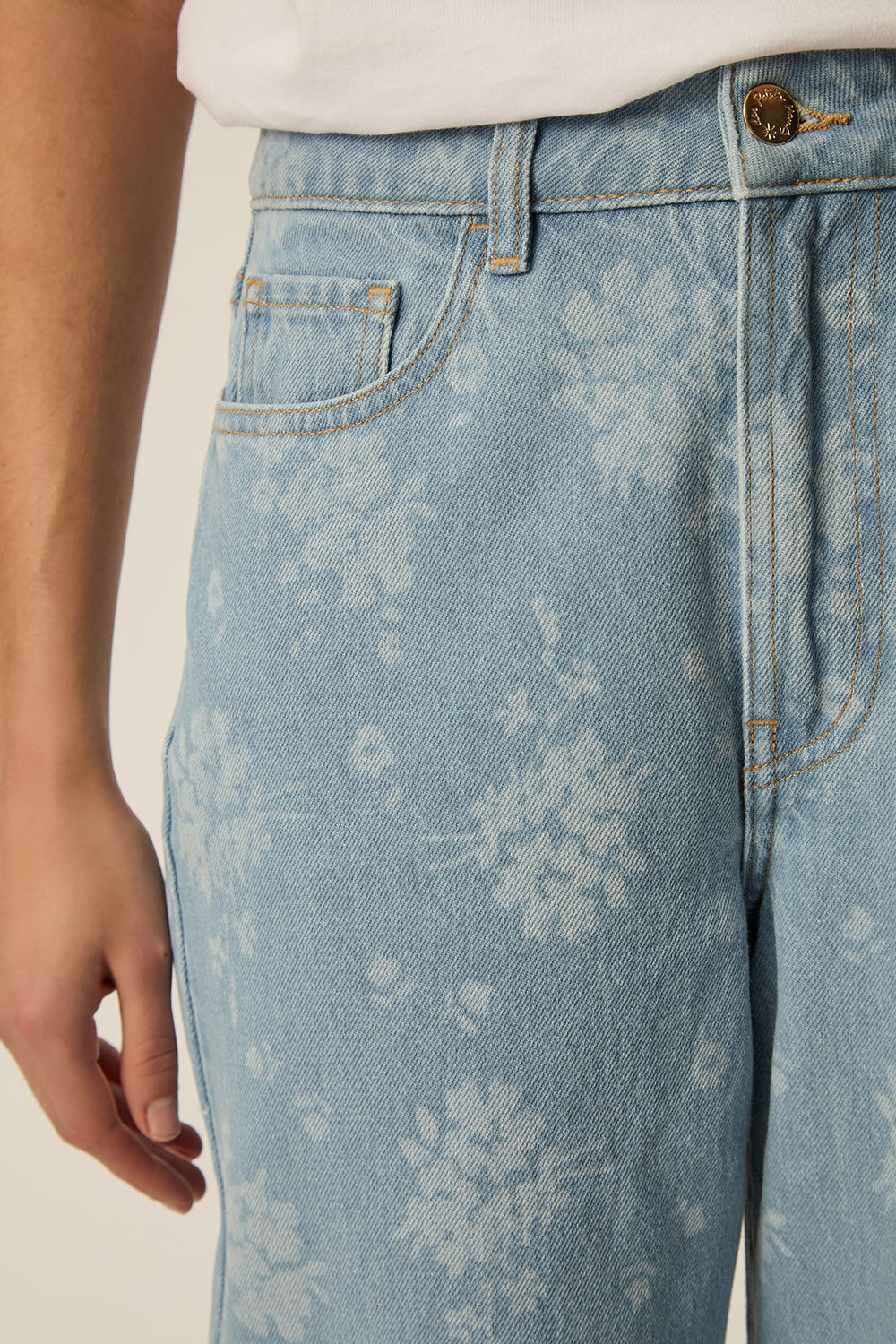 Jean Louela Floral Bleach