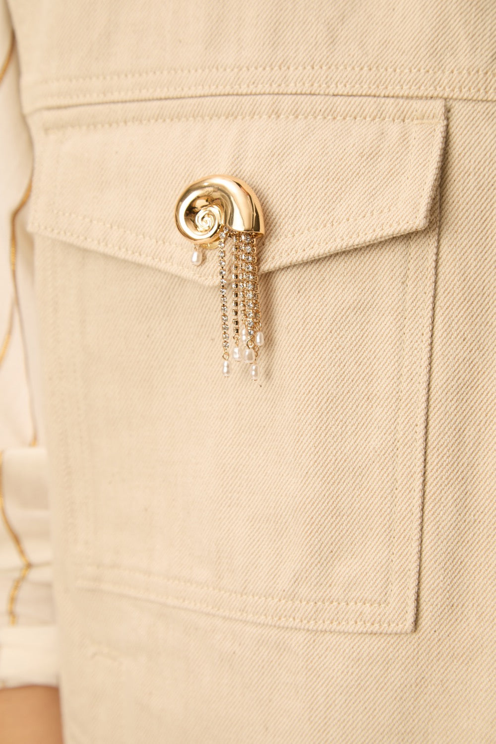 Broche Monna