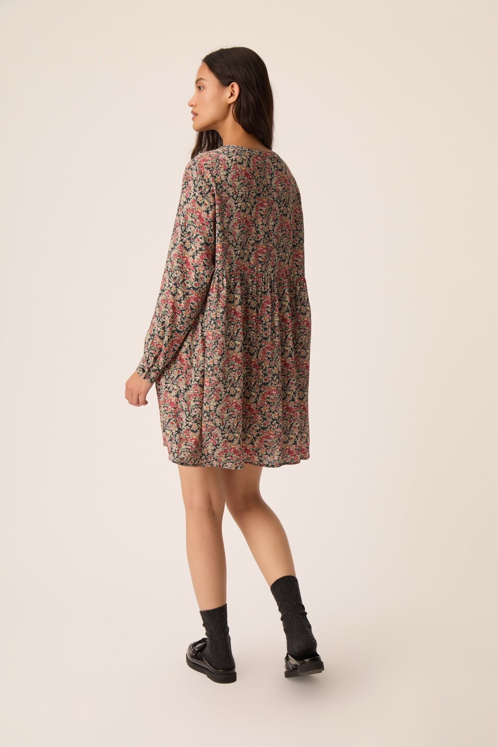 Robe Valorine Taya
