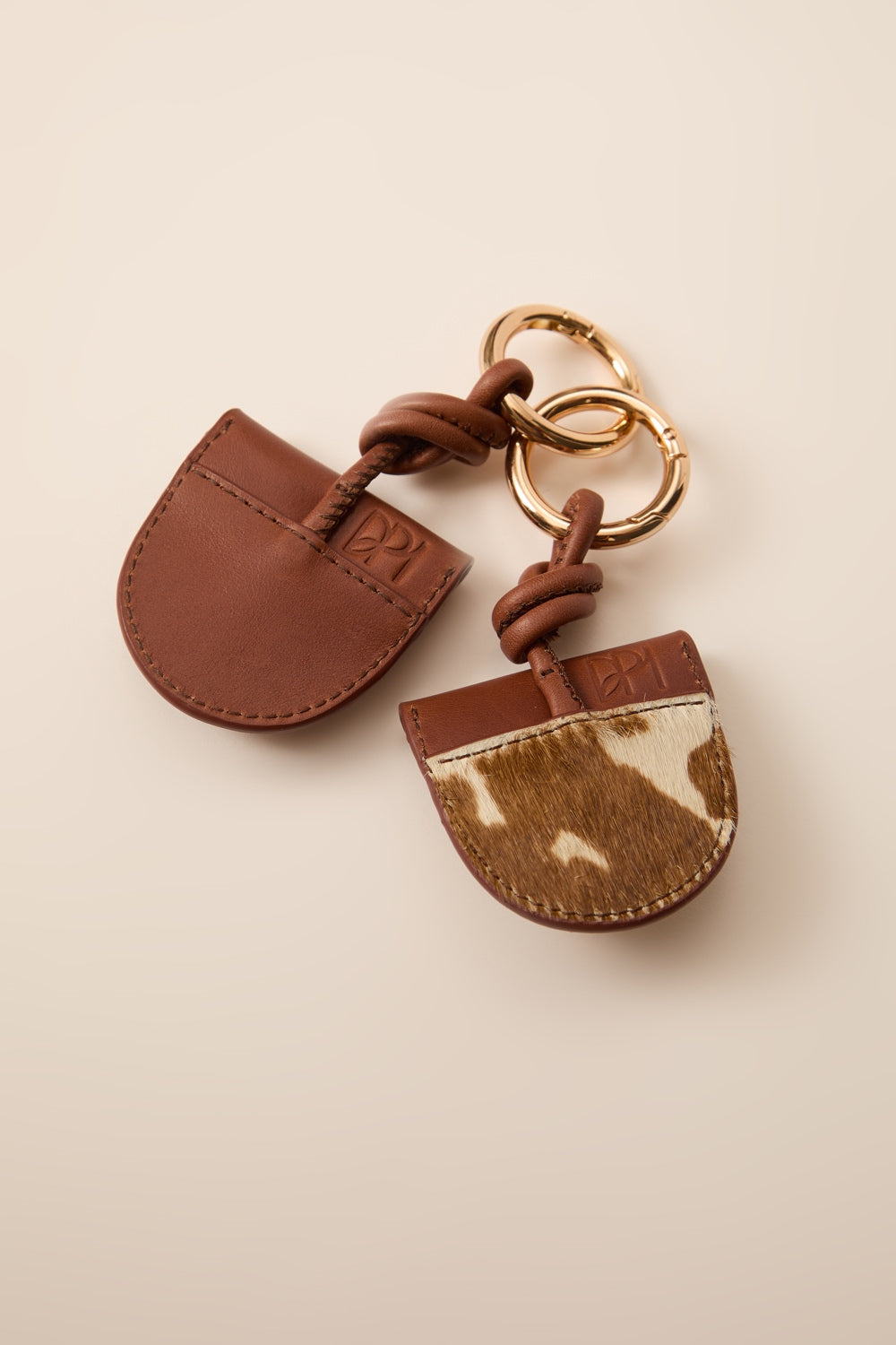 Breloque Pony Cognac