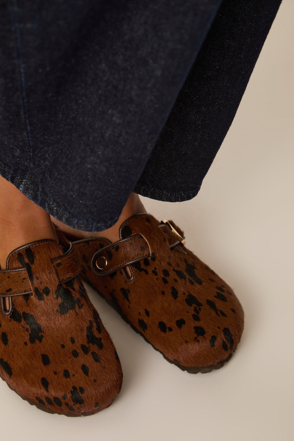 Mules Wambi Brown Cow